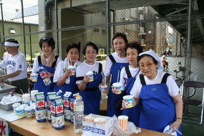 かき氷作り隊デス。。。